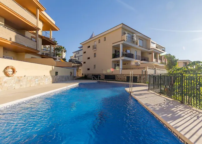Winter Deal - Luxury Apartment With Terrace Mountain Views Near Beach